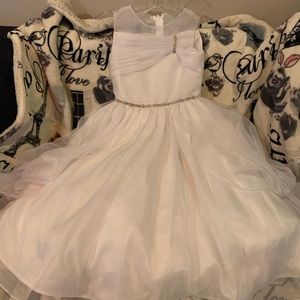 Stunning Communion/flower girl dress.